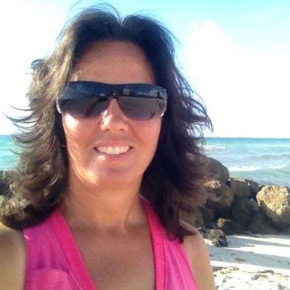 Meet your Posher, Alicia - Picture 2 of 8